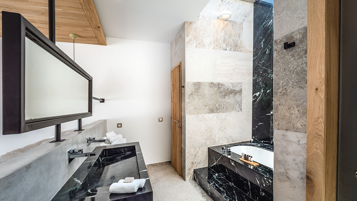 Stella Island Luxury Suites and Spa